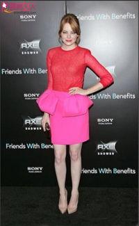 2025最新红装爆料,揭秘最新红装设计趋势与亮点